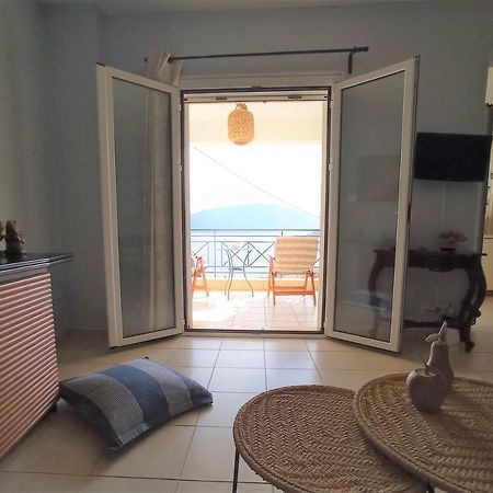 G Apartment In Agia Efimia Luaran gambar
