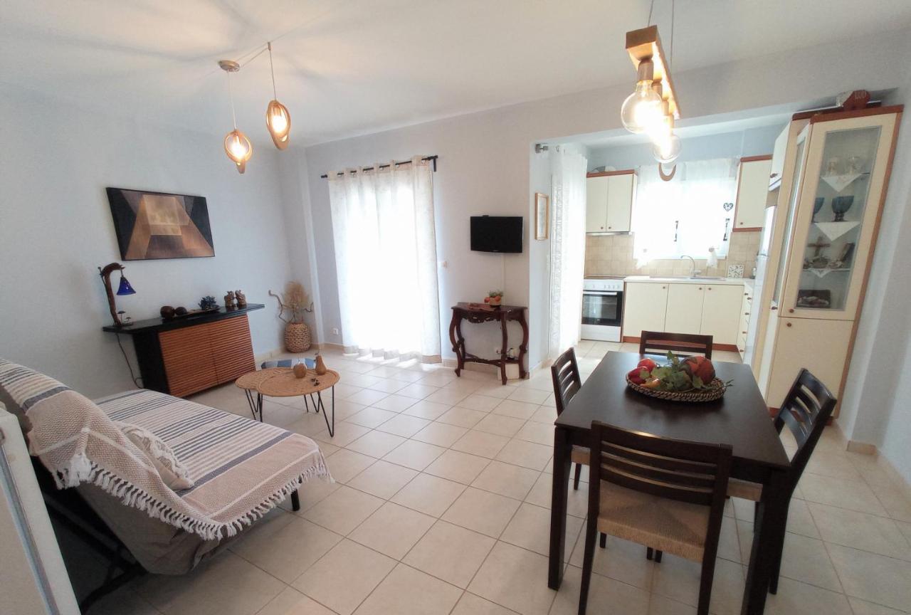 G Apartment In Agia Efimia Luaran gambar